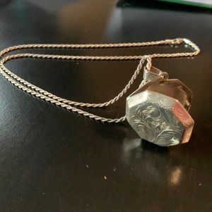 Vintage .925 Sterling Silver Locket